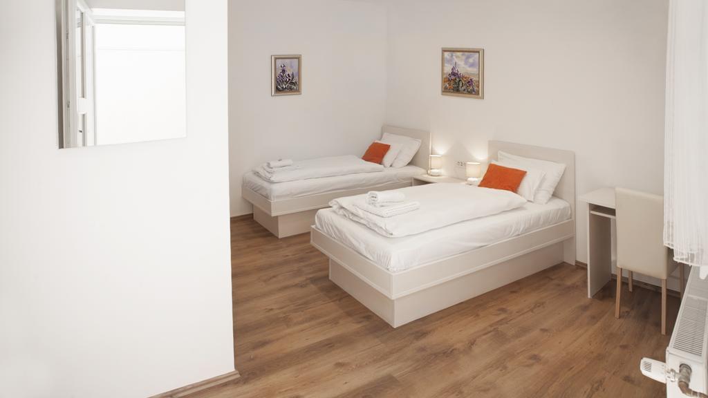 זאגרב Rooms Lidija מראה חיצוני תמונה